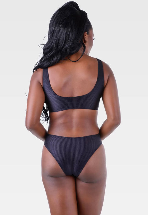 Brazilian Swimsuit Cheat Mom With Black Cup